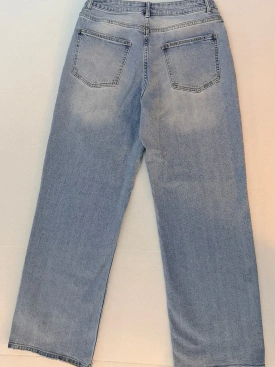 Cute Y2K Coquette Forever 21 Rhinestone Heart Cutout Straight-Leg Street Jeans - Picture 2 of 8